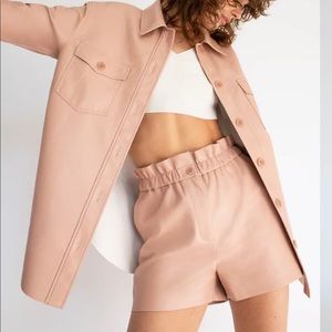 Aritzia Wilfred pleather blush ‘Speechless’ Shorts - Size 00, never worn!